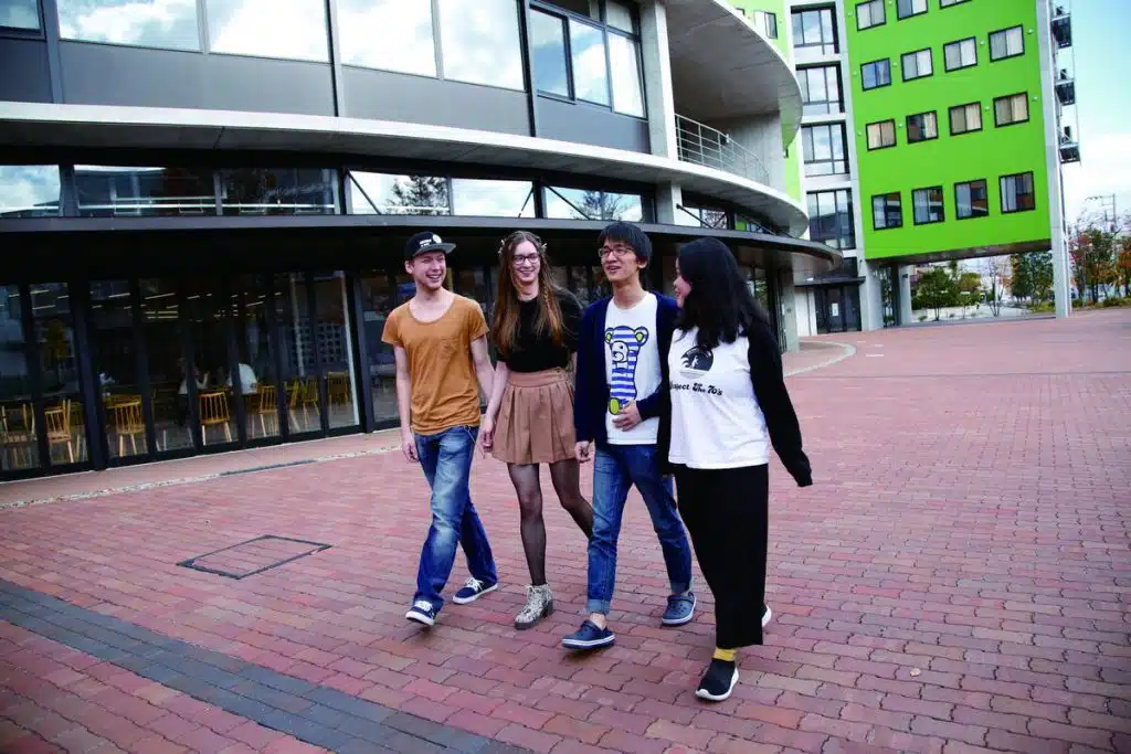 ชีวิตในมหาวิทยาลัย Yamanashi Gakuin