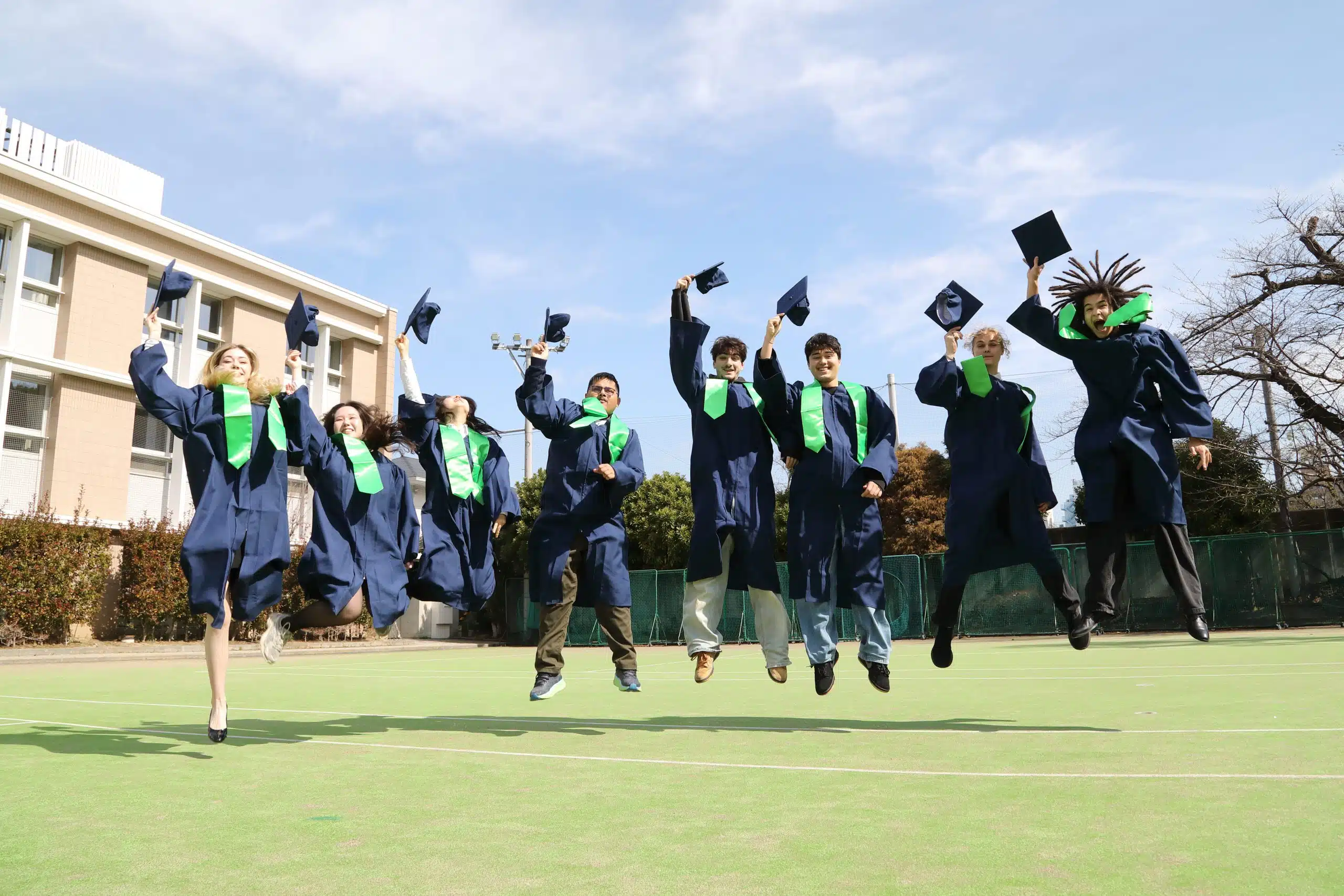 Aoba Global Campus graduation2